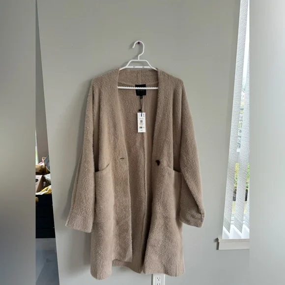 Dynamite Teddy Cardigan - Picture 2 of 3